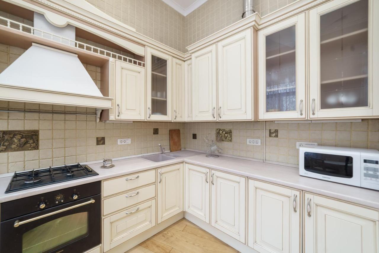 Katerynyska 2 Level Apartment With Sauna โอเดสซา ภายนอก รูปภาพ
