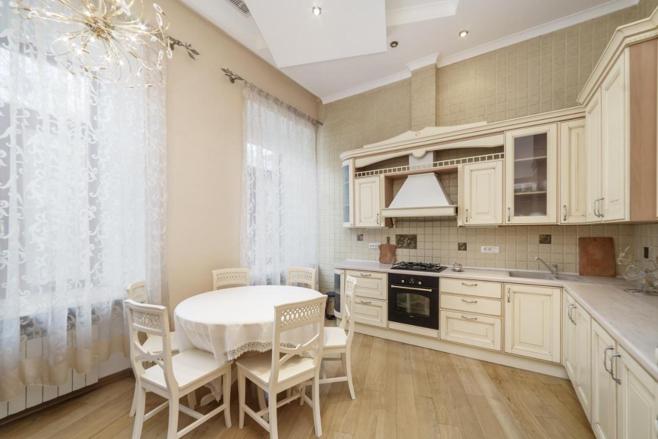 Katerynyska 2 Level Apartment With Sauna โอเดสซา ภายนอก รูปภาพ